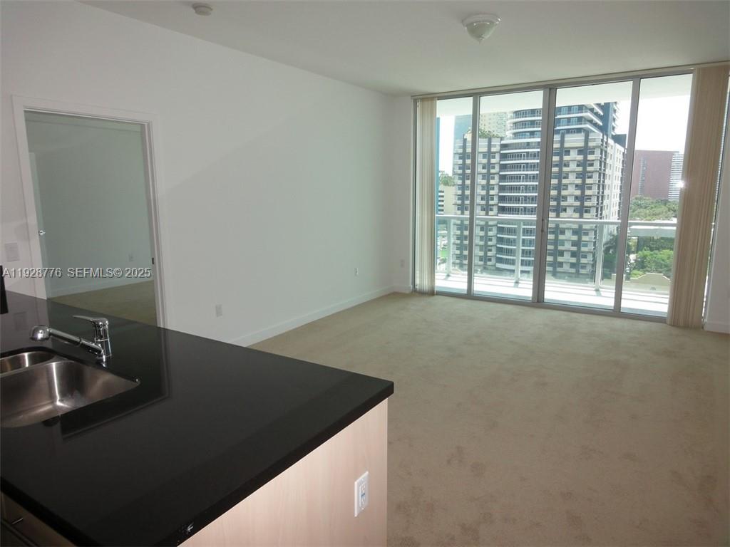79 SW 12th St #1203S, Miami FL 33130