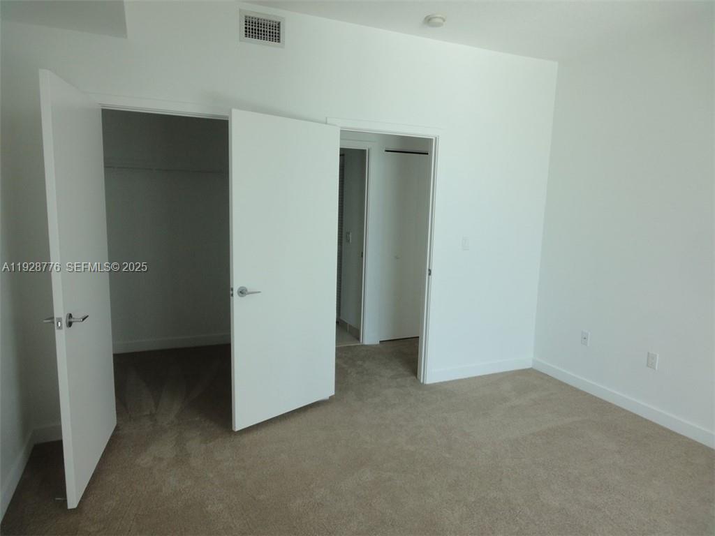 79 SW 12th St #1203S, Miami FL 33130