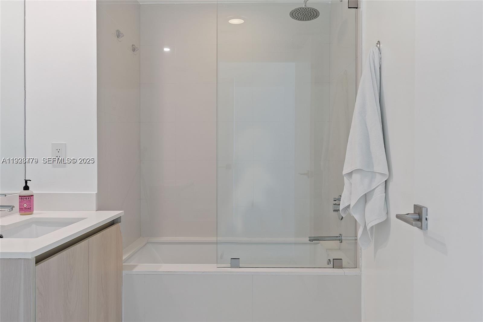 3131 NE 7th Ave #2203, Miami FL 33137