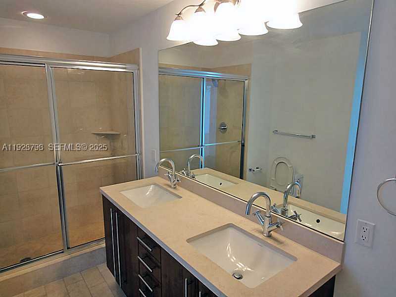 1111 SW 1st Ave #1123N, Miami FL 33130
