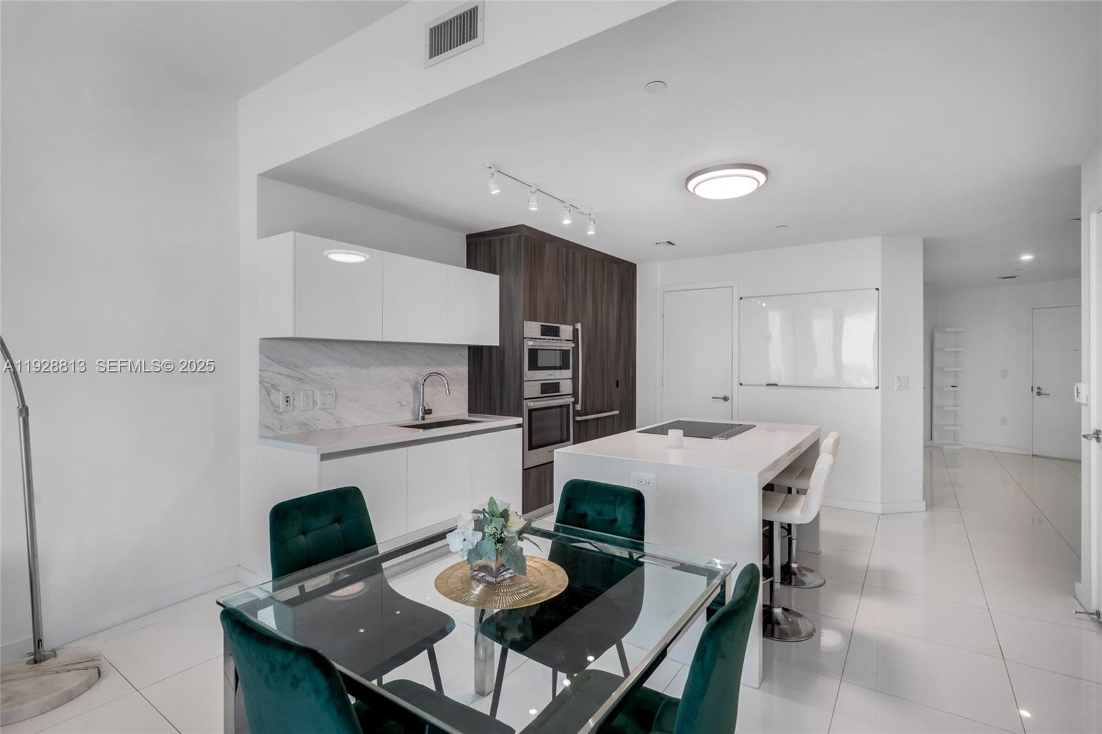 851 NE 1st Ave #1700, Miami FL 33132