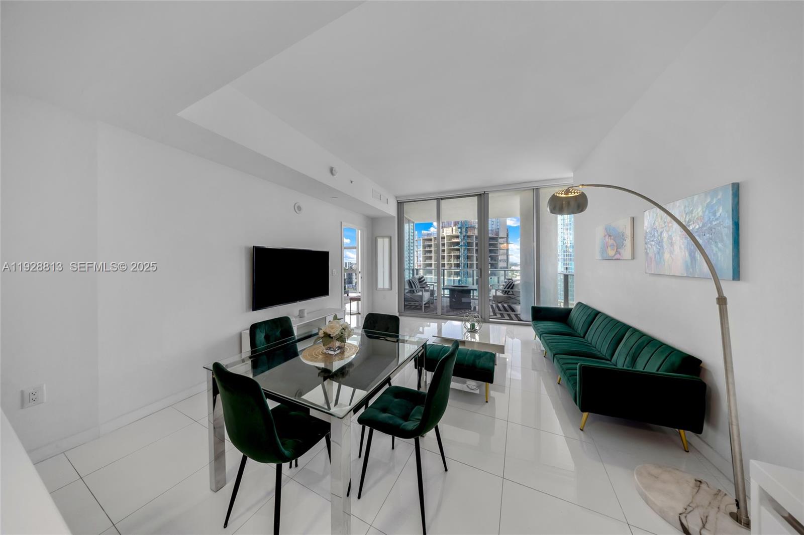 851 NE 1st Ave #1700, Miami FL 33132