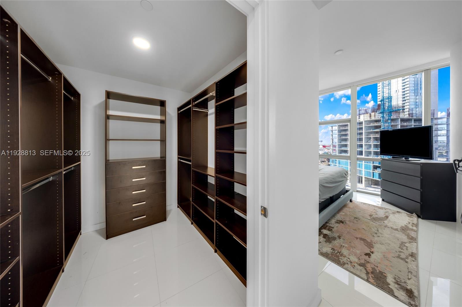 851 NE 1st Ave #1700, Miami FL 33132