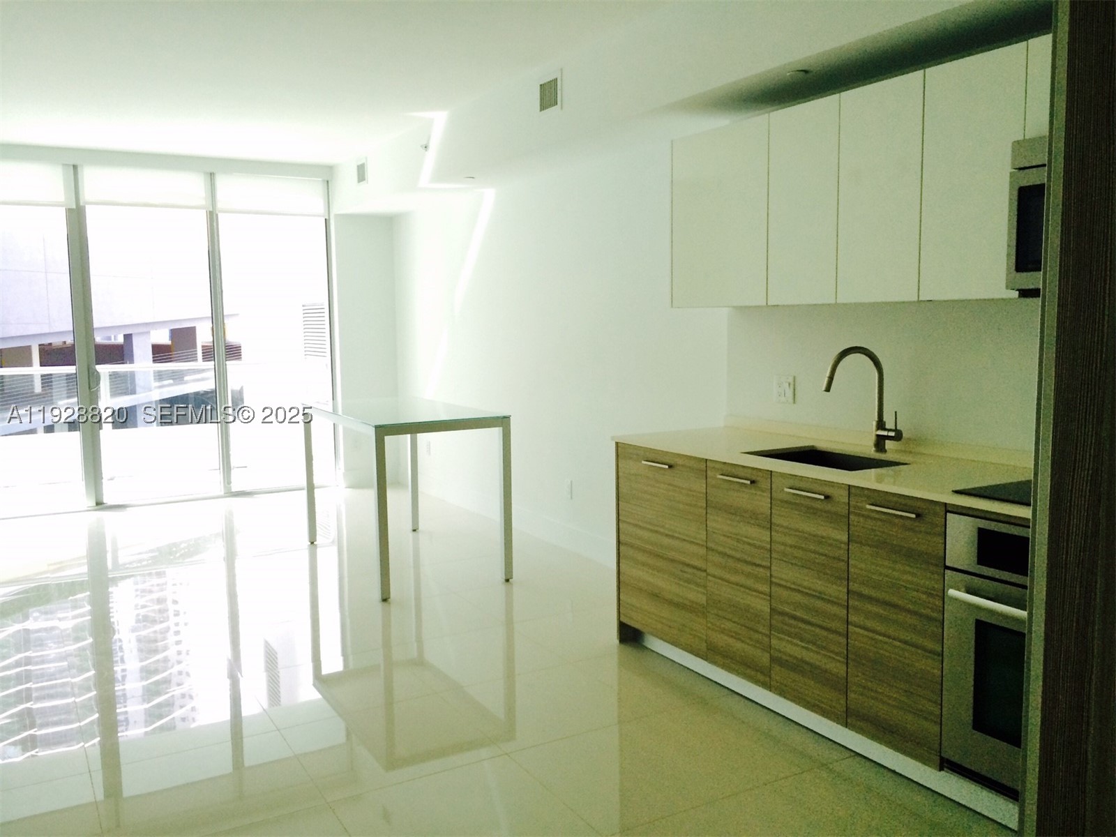 1300 BRICKELL BAY DR #1100, Miami FL 33131