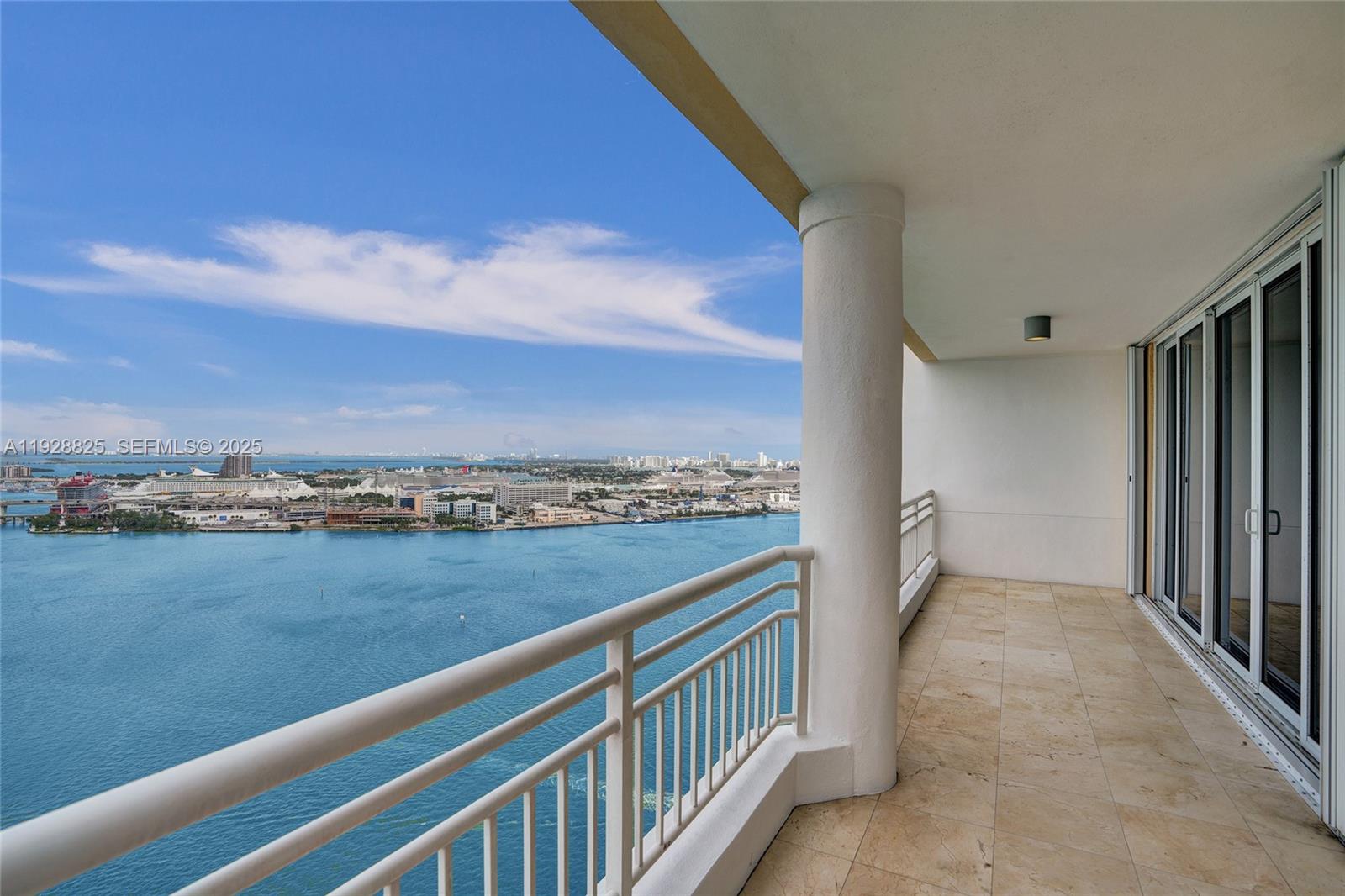 848 Brickell Key Dr #3206, Miami FL 33131
