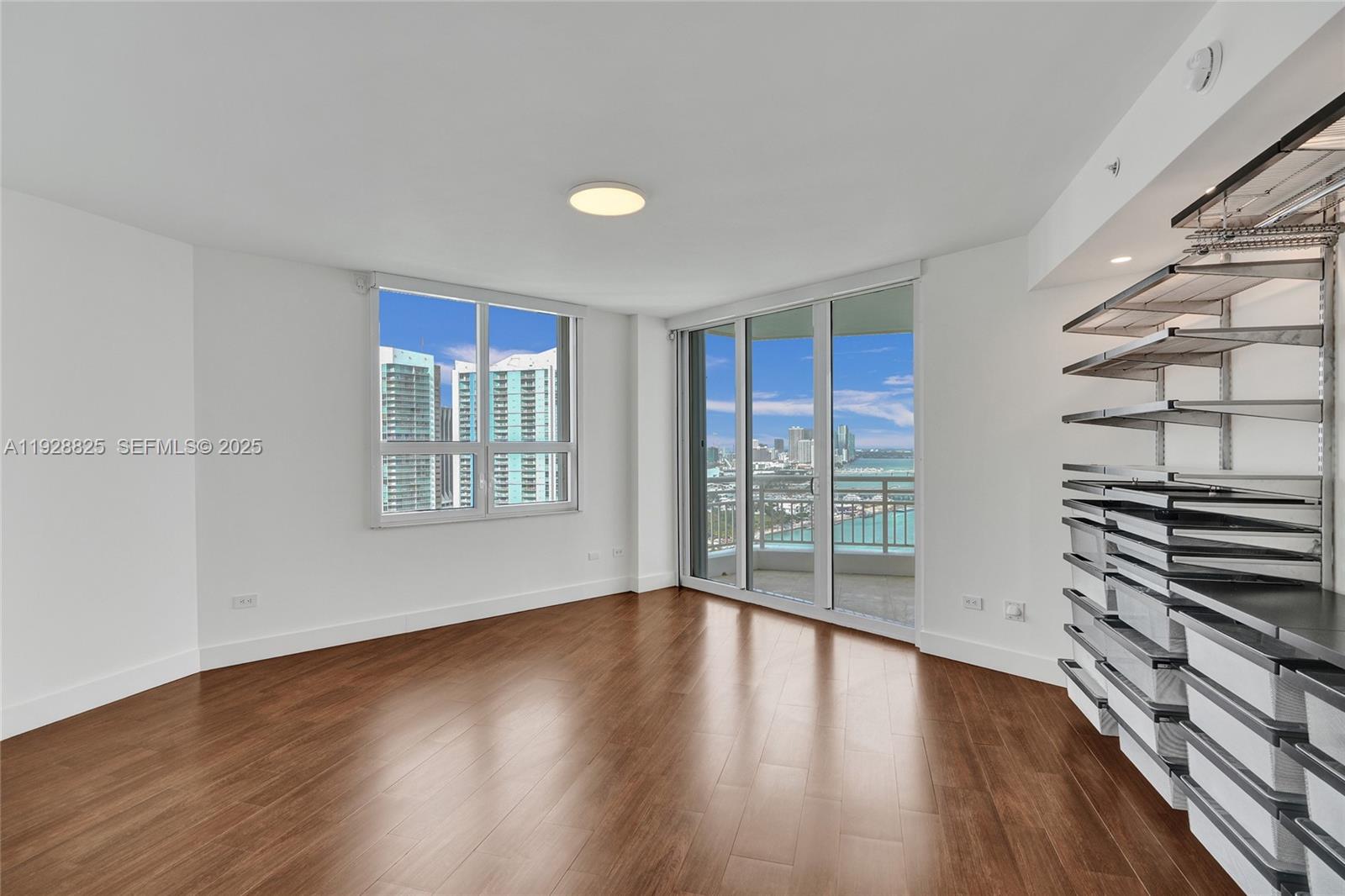 848 Brickell Key Dr #3206, Miami FL 33131