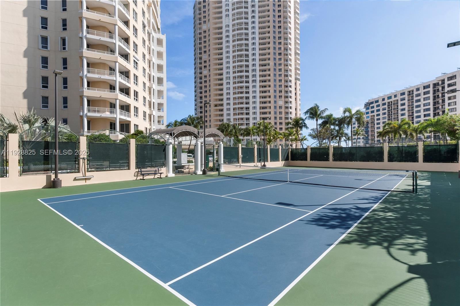 848 Brickell Key Dr #3206, Miami FL 33131