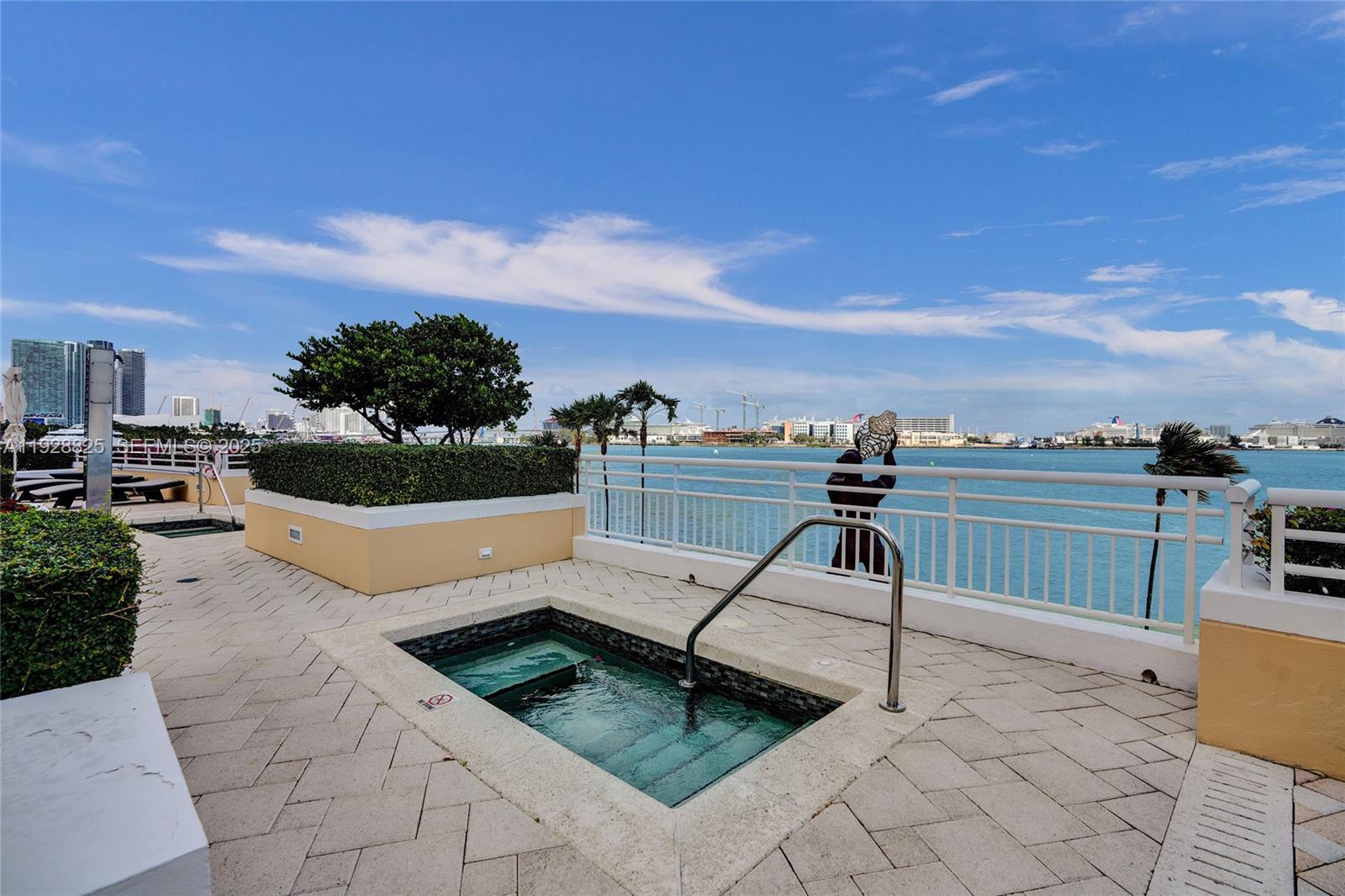 848 Brickell Key Dr #3206, Miami FL 33131