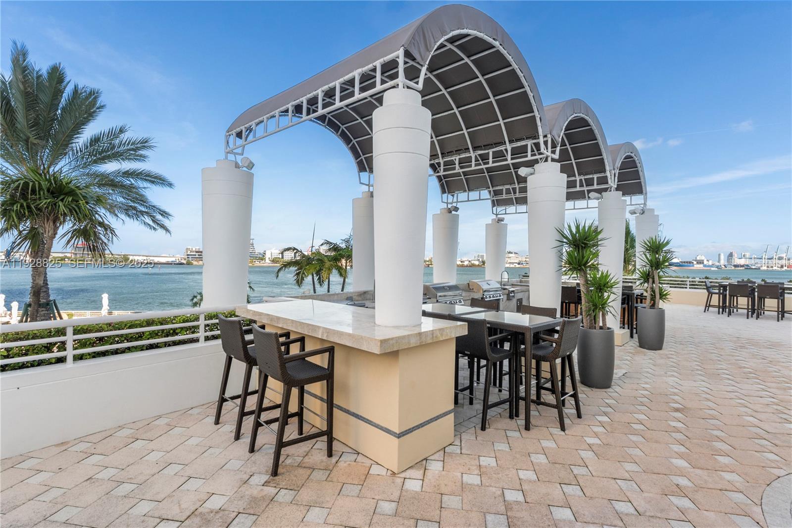 848 Brickell Key Dr #3206, Miami FL 33131