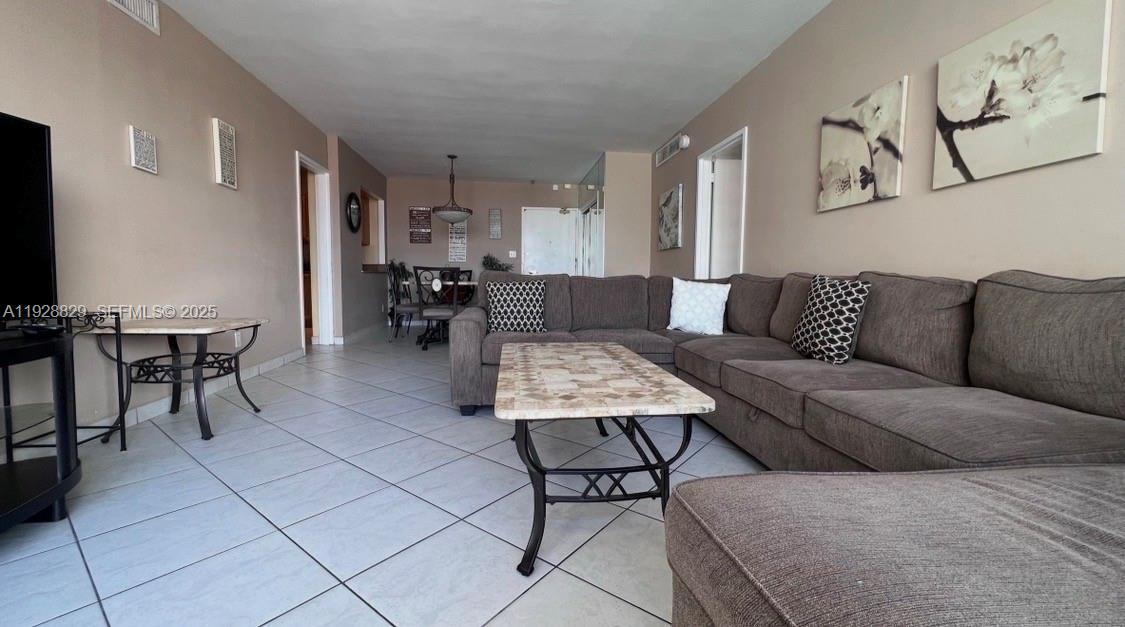 5161 Collins Ave #1701, Miami Beach FL 33140