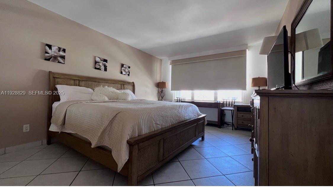 5161 Collins Ave #1701, Miami Beach FL 33140