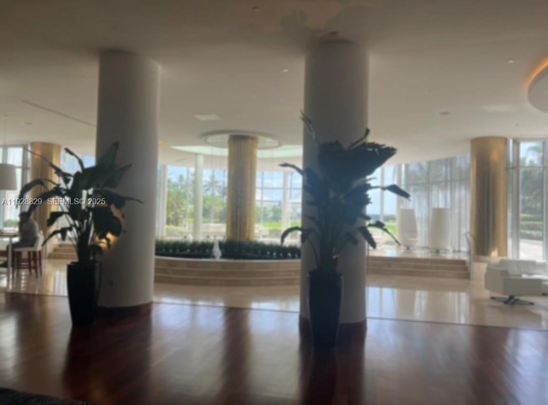 5161 Collins Ave #1701, Miami Beach FL 33140
