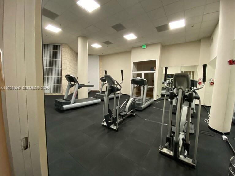 5161 Collins Ave #1701, Miami Beach FL 33140