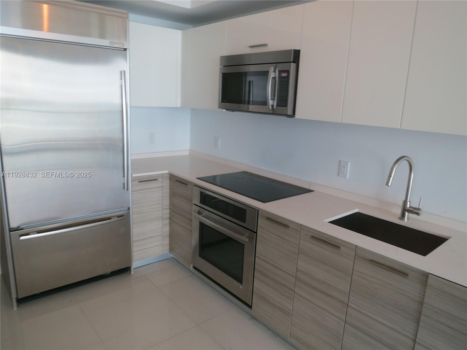 1300 BRICKELL BAY DR #1110, Miami FL 33131