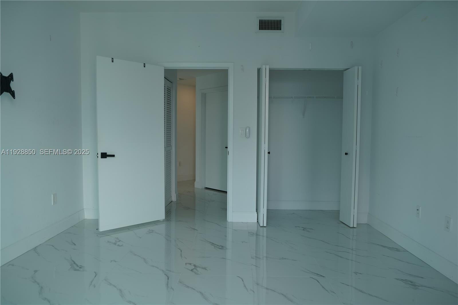 1111 SW 1st Ave #3320-N, Miami FL 33130