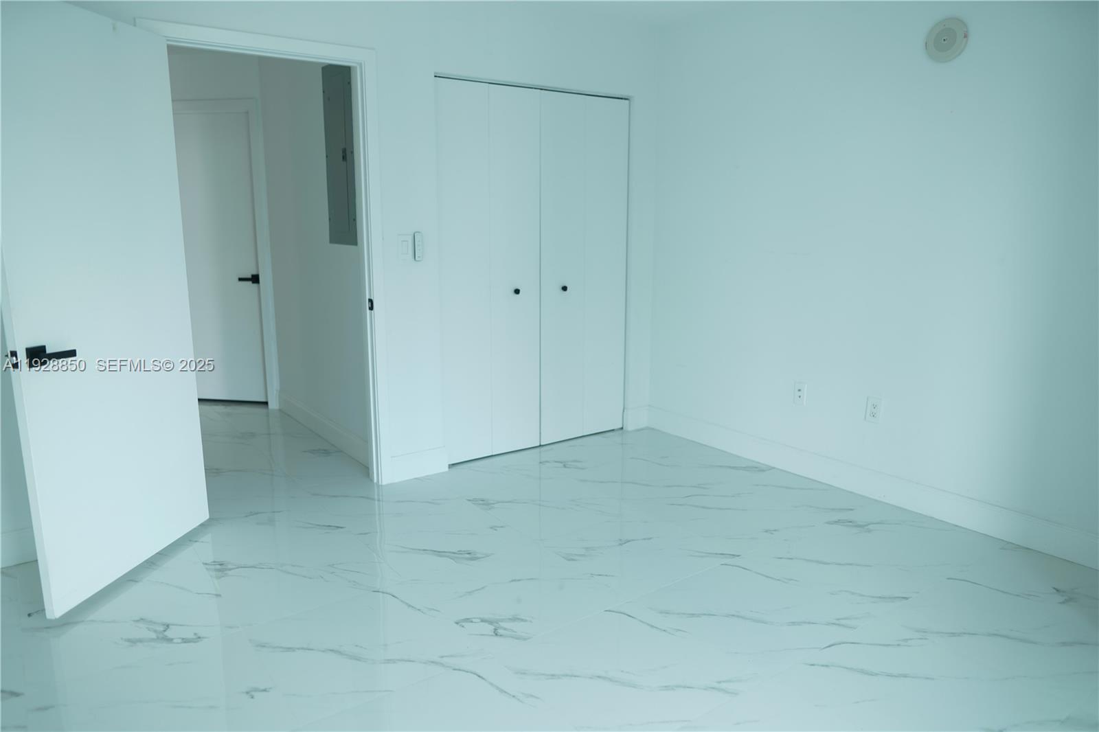 1111 SW 1st Ave #3320-N, Miami FL 33130