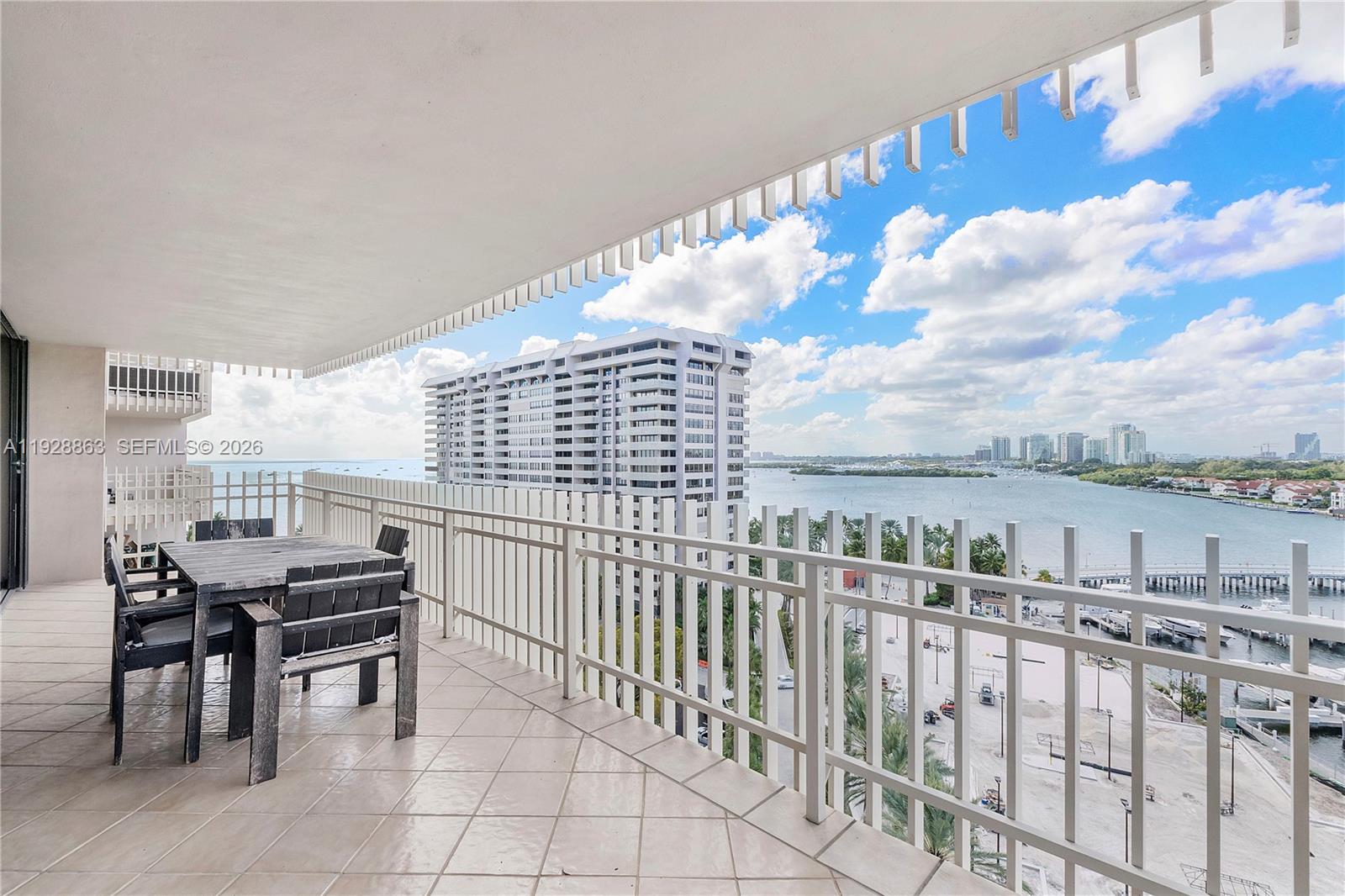 2 Grove Isle Dr #B1110, Miami FL 33133