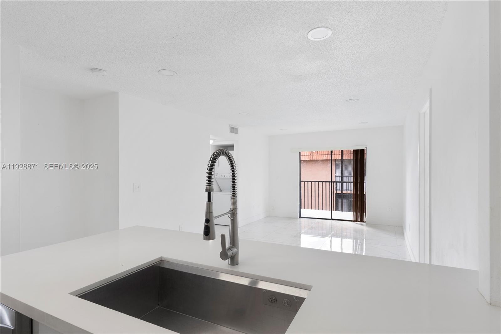 6580 W 27th Ct #58-21, Hialeah FL 33016