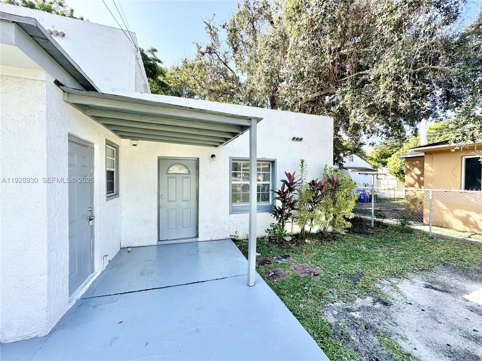 1278 NW 44th Street #1, Miami FL 33142