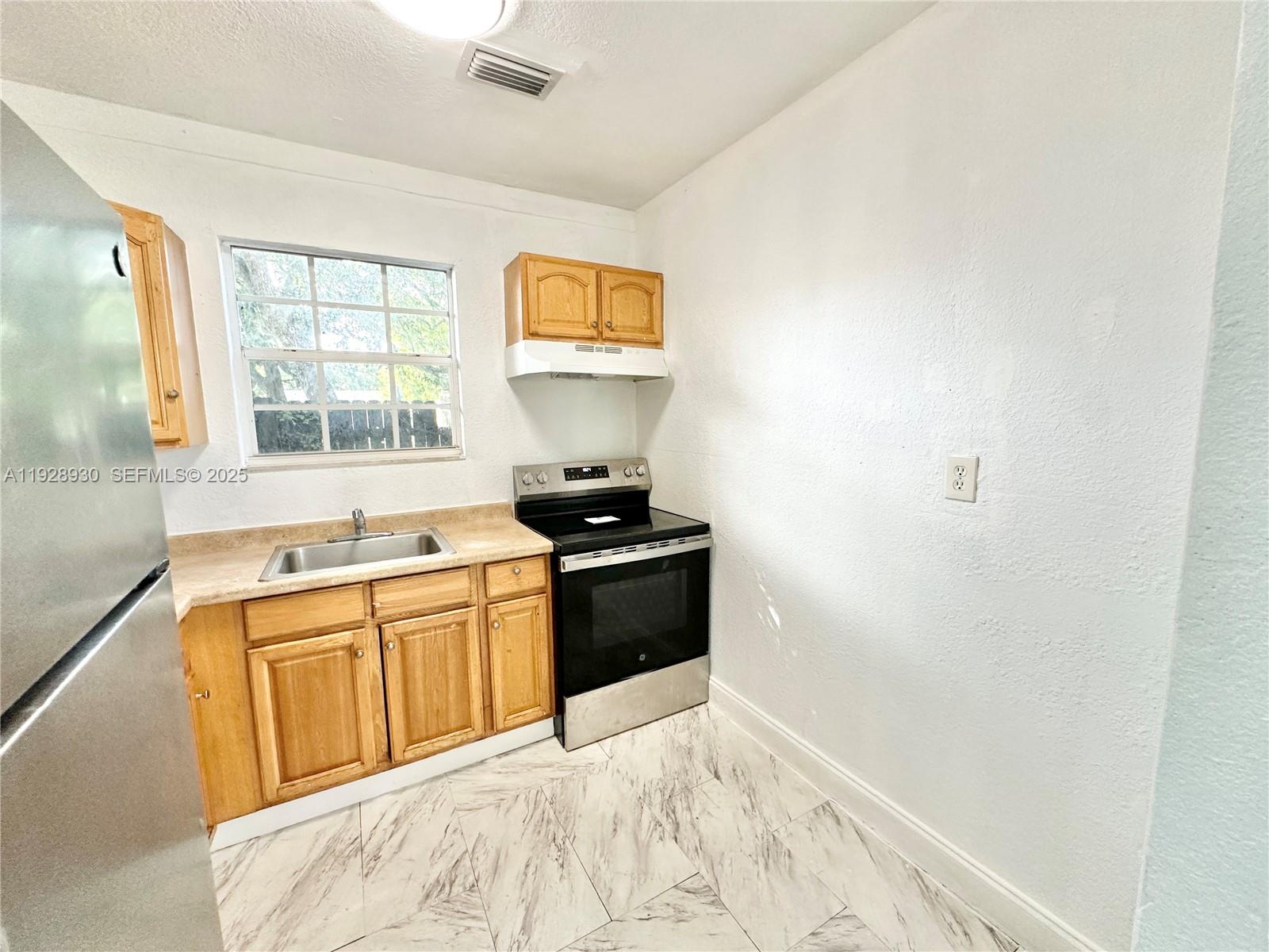 1278 NW 44th Street #1, Miami FL 33142
