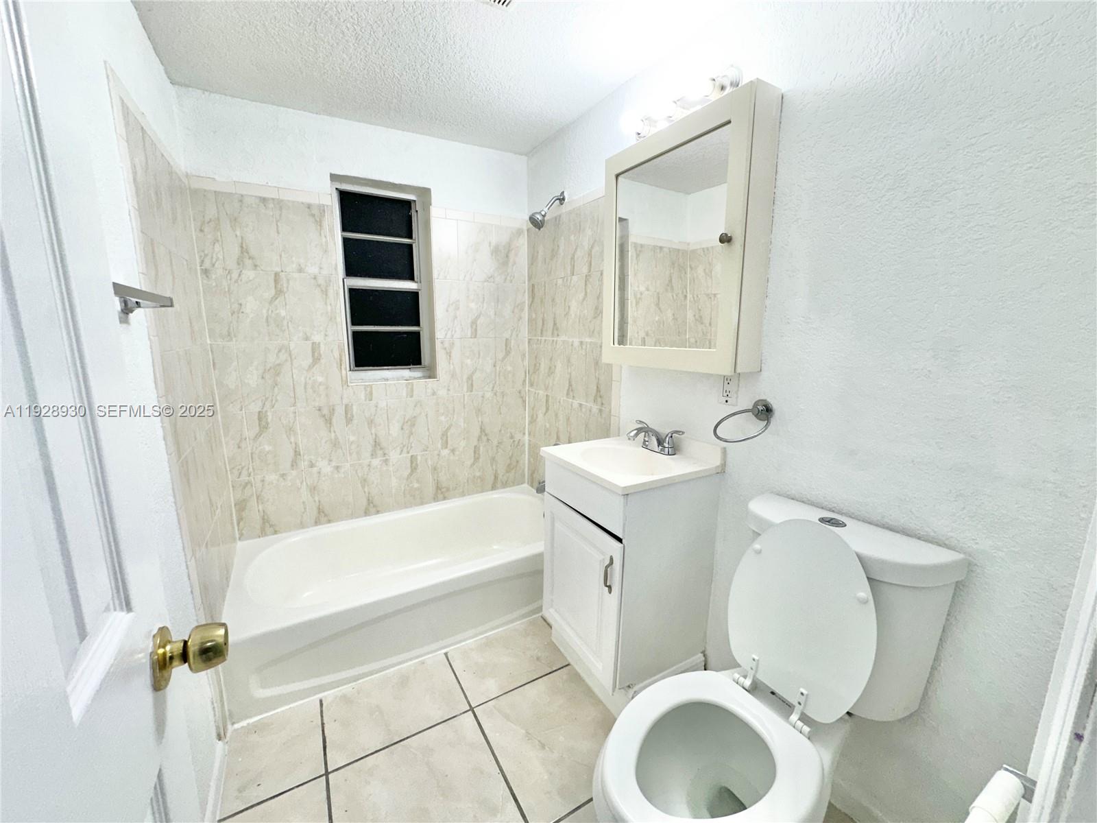 1278 NW 44th Street #1, Miami FL 33142