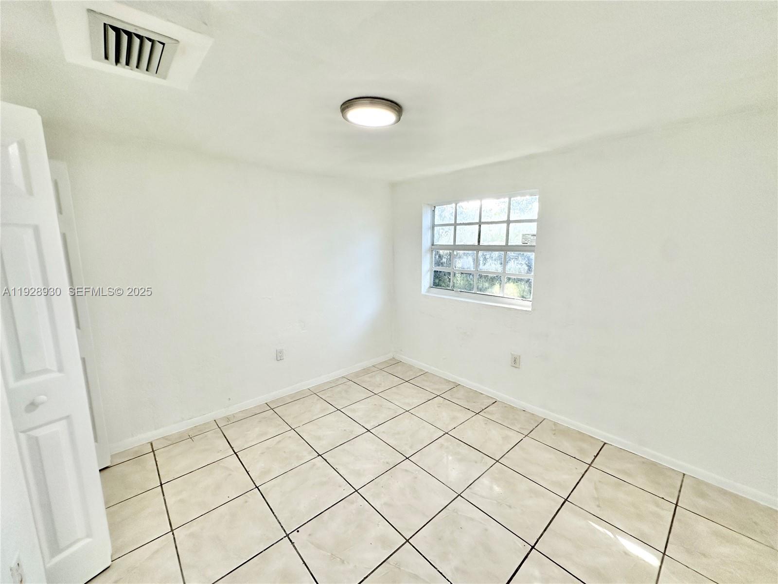 1278 NW 44th Street #1, Miami FL 33142