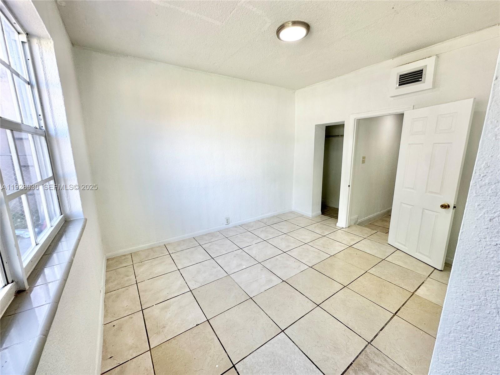 1278 NW 44th Street #1, Miami FL 33142