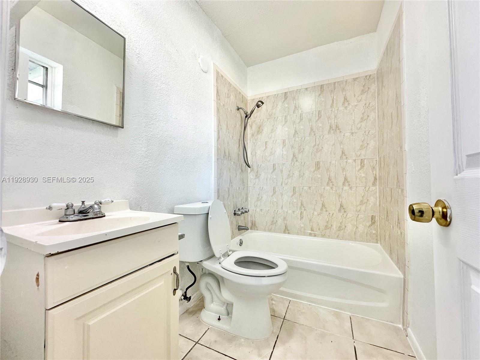 1278 NW 44th Street #1, Miami FL 33142