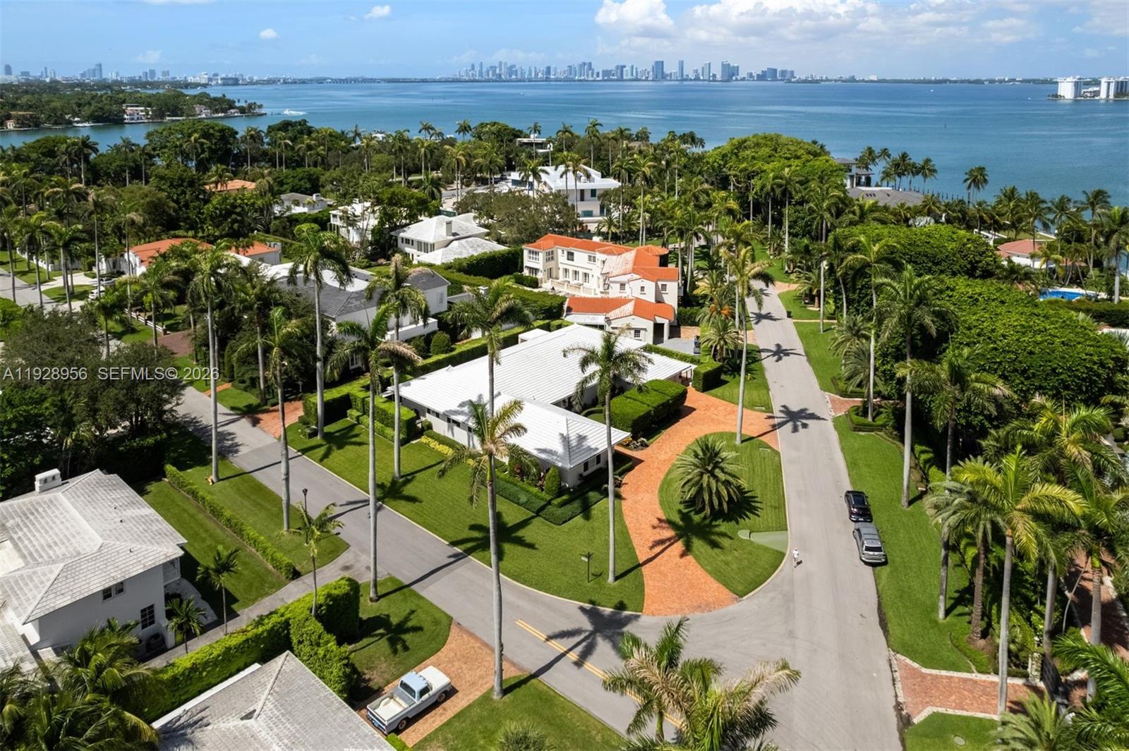 55 La Gorce Cir, Miami Beach FL 33141