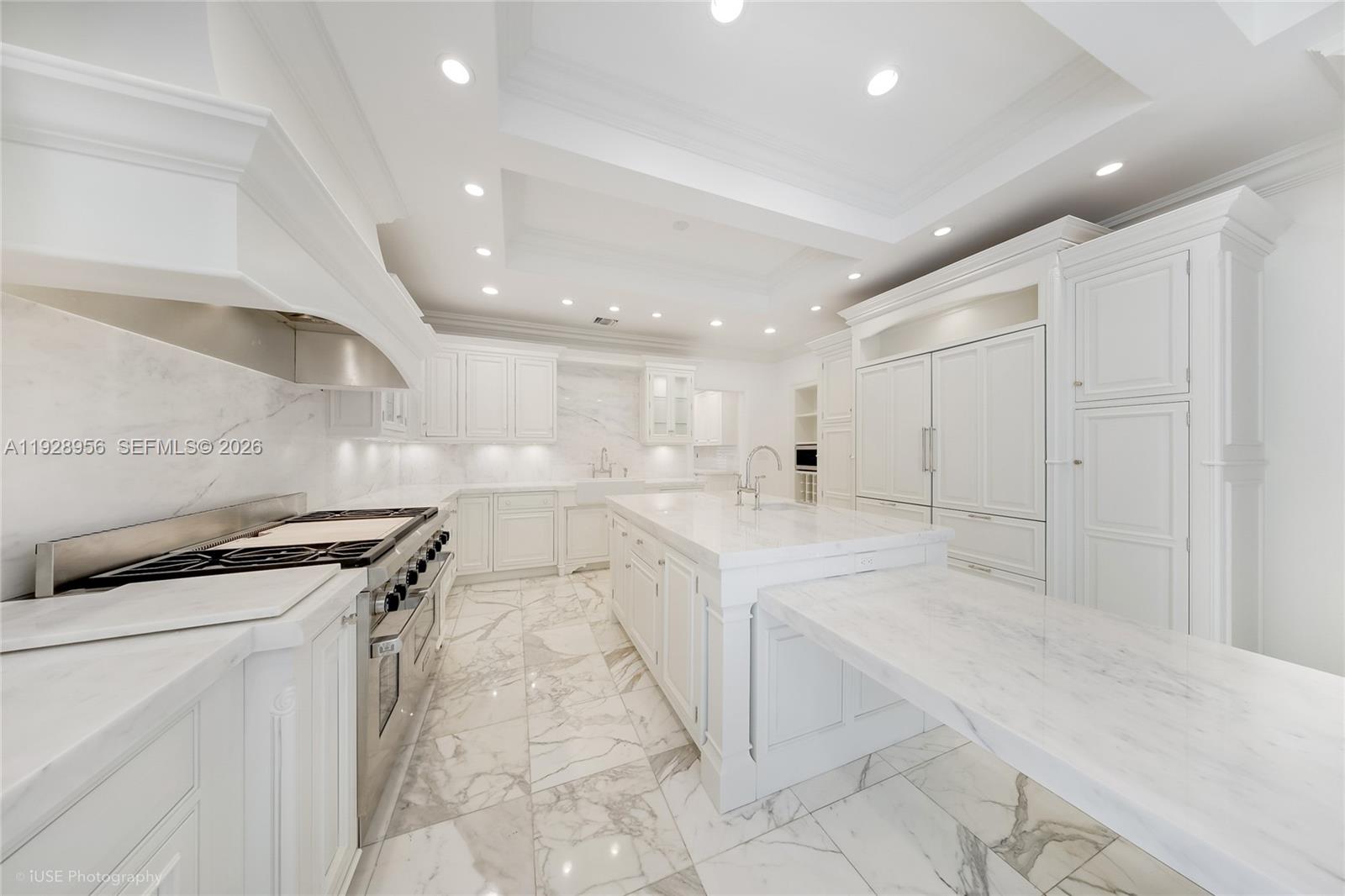55 La Gorce Cir, Miami Beach FL 33141