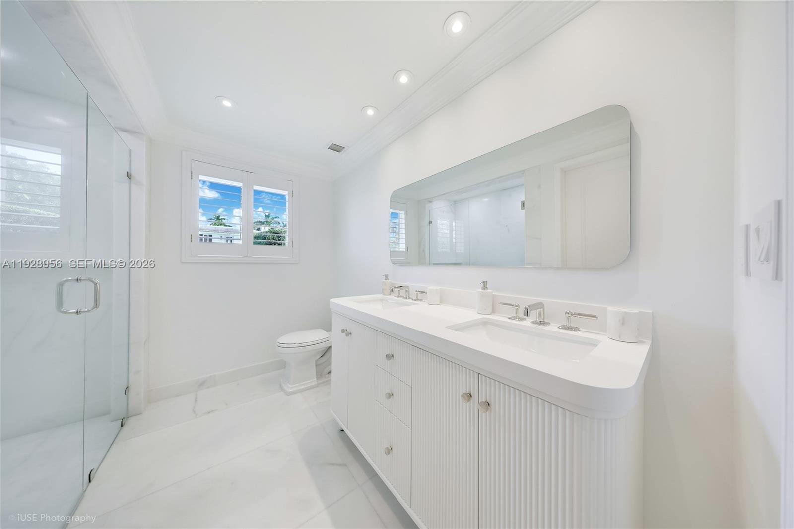 55 La Gorce Cir, Miami Beach FL 33141
