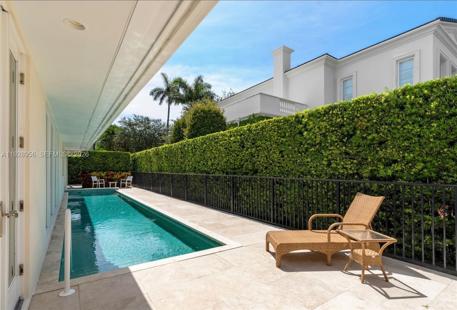 55 La Gorce Cir, Miami Beach FL 33141
