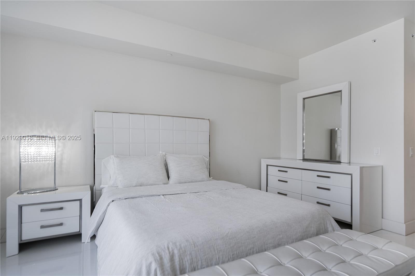 1300 Brickell Bay Dr #1912, Miami FL 33131