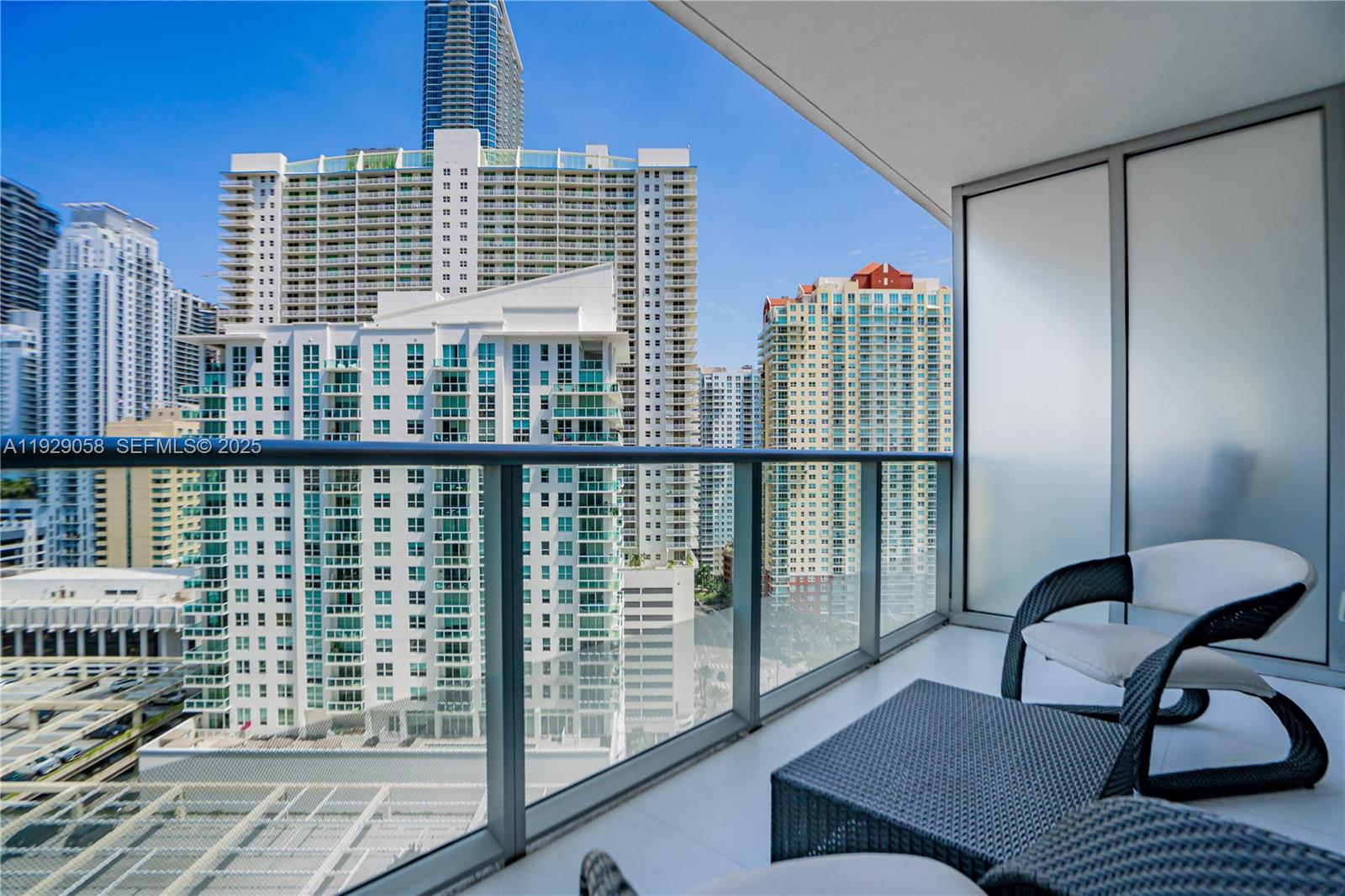 1300 Brickell Bay Dr #1912, Miami FL 33131