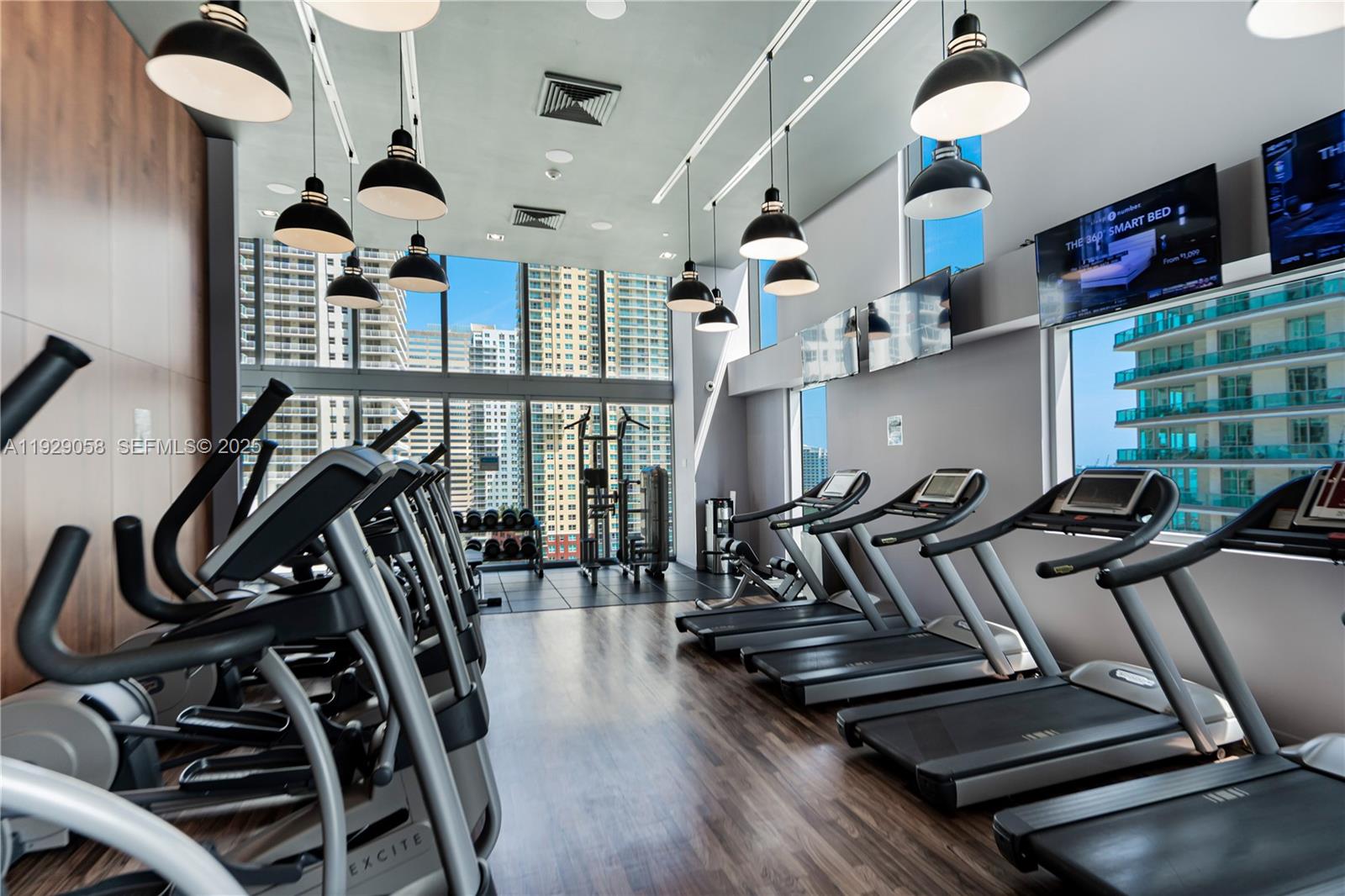 1300 Brickell Bay Dr #1912, Miami FL 33131