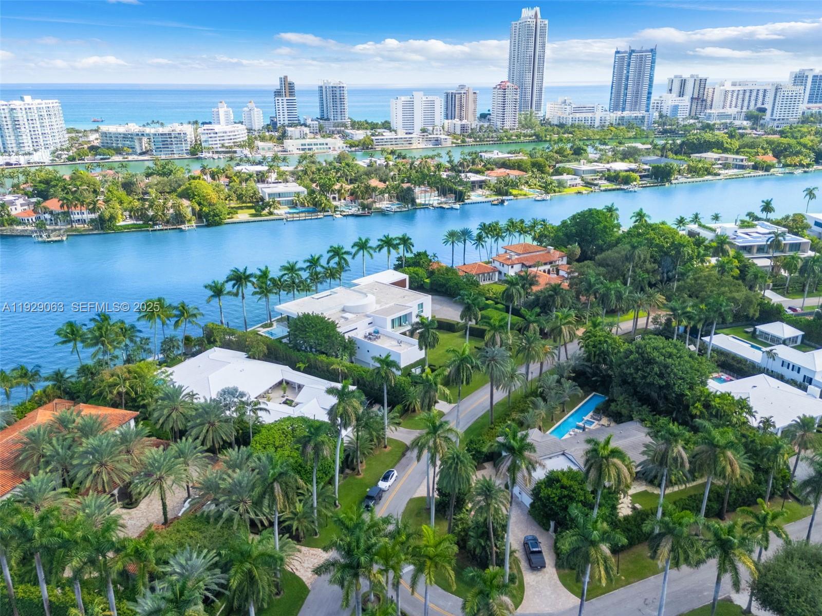 84 La Gorce Cir, Miami Beach FL 33141