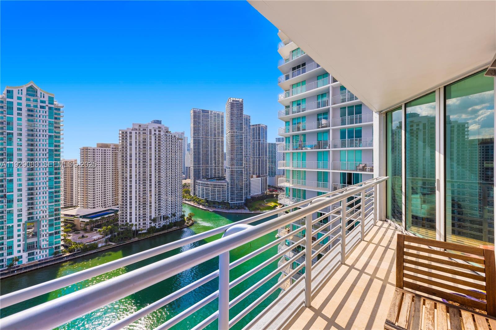 335 S Biscayne Blvd #3003, Miami FL 33131