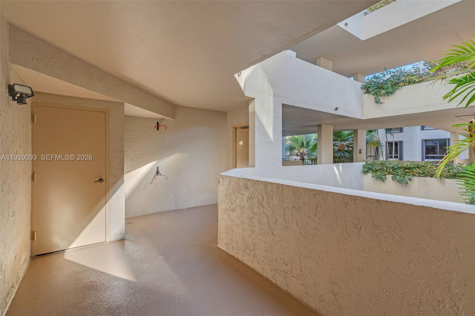121 CRANDON BL #248, Key Biscayne FL 33149