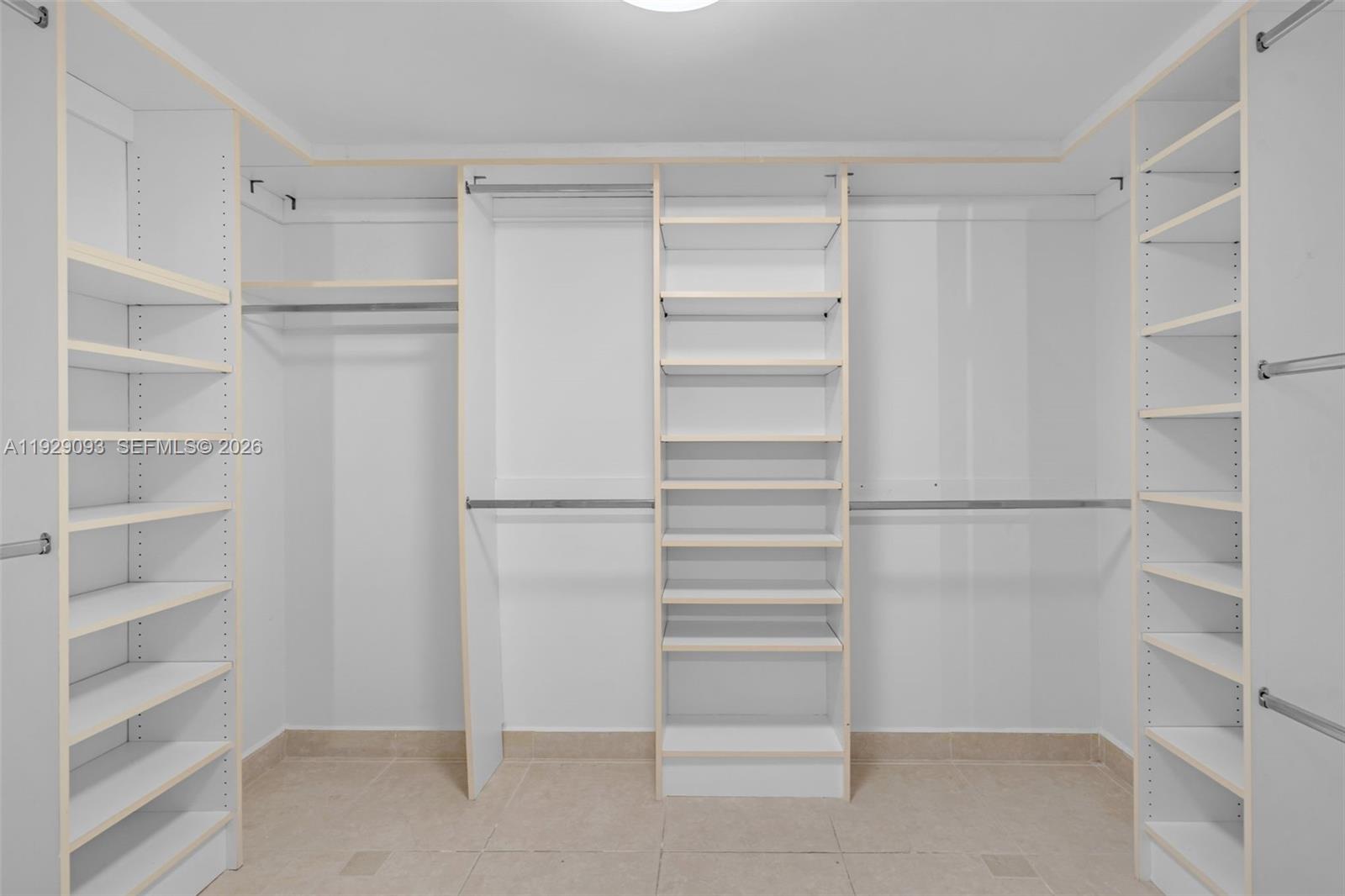 121 CRANDON BL #248, Key Biscayne FL 33149