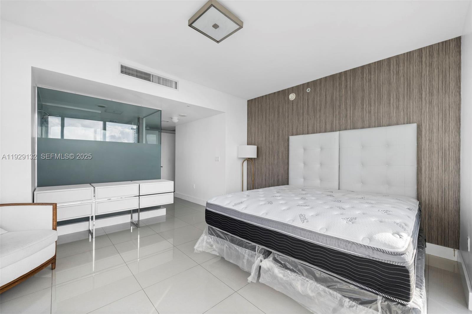 92 SW 3rd St #4610, Miami FL 33130