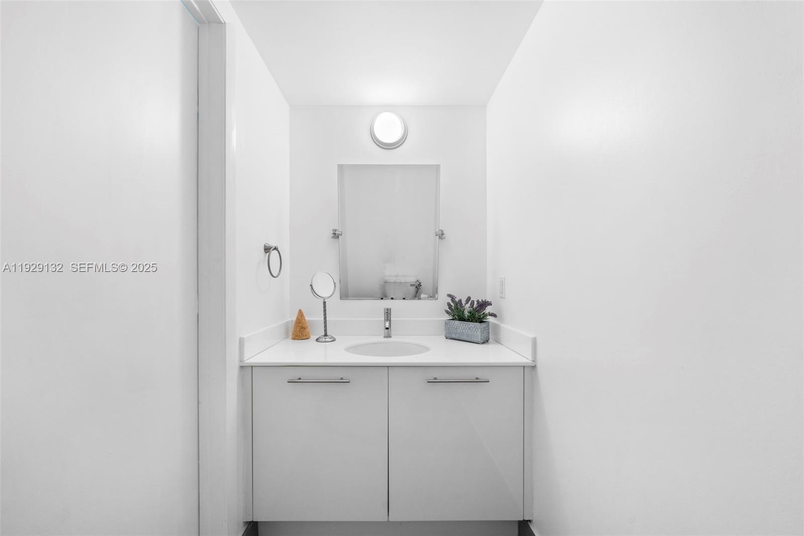 92 SW 3rd St #4610, Miami FL 33130