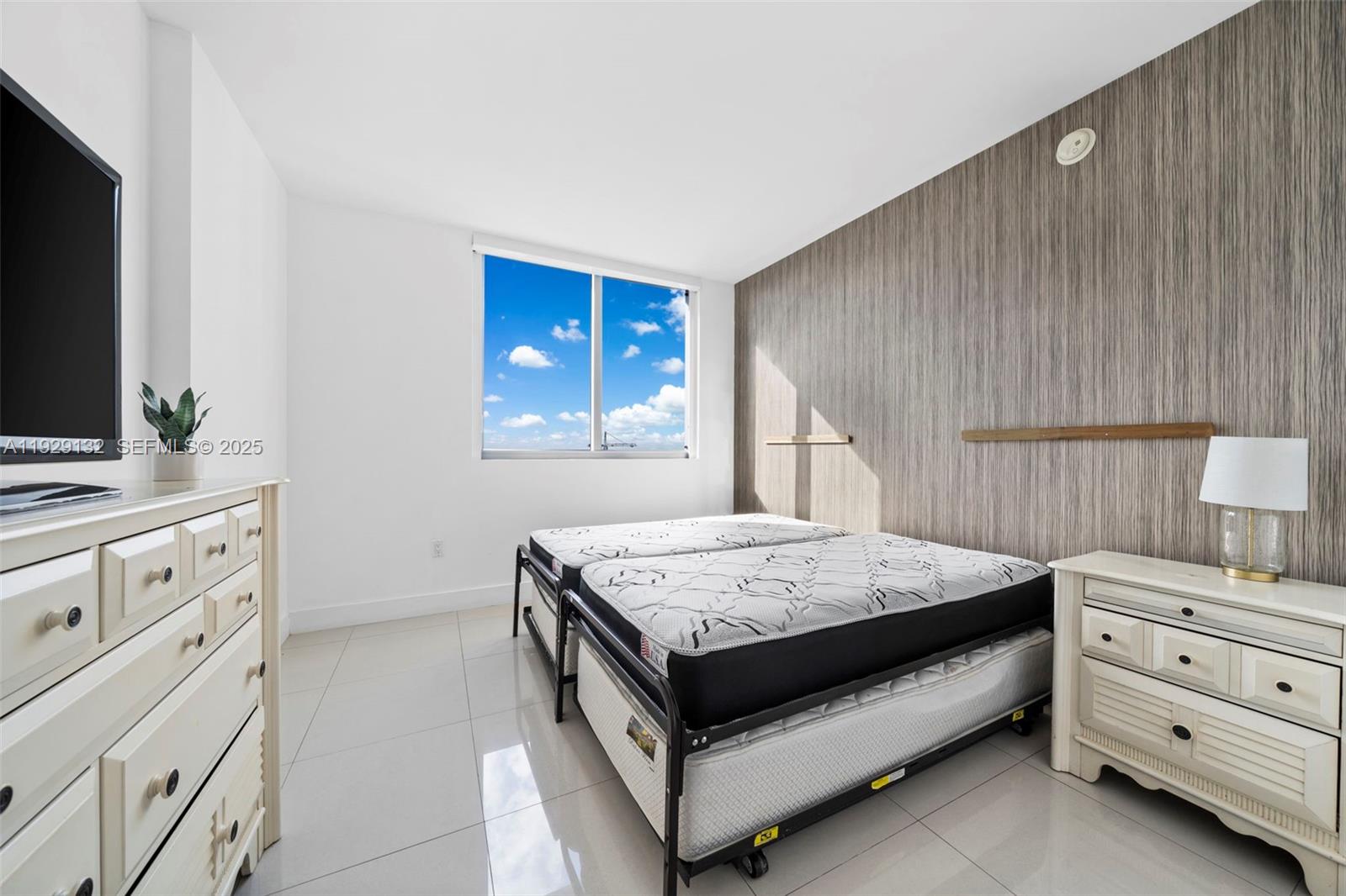 92 SW 3rd St #4610, Miami FL 33130