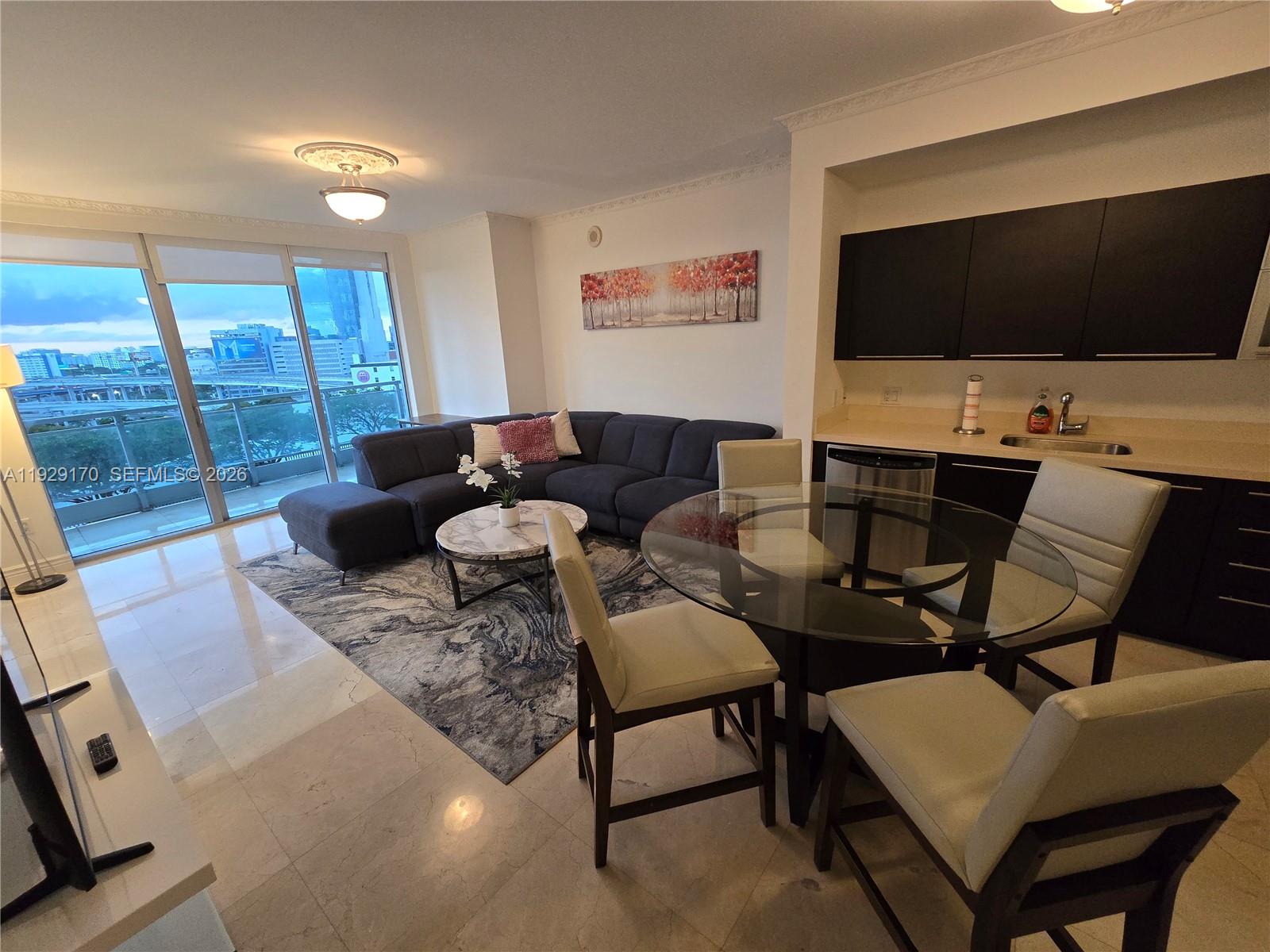 90 SW 3rd St #1110, Miami FL 33130
