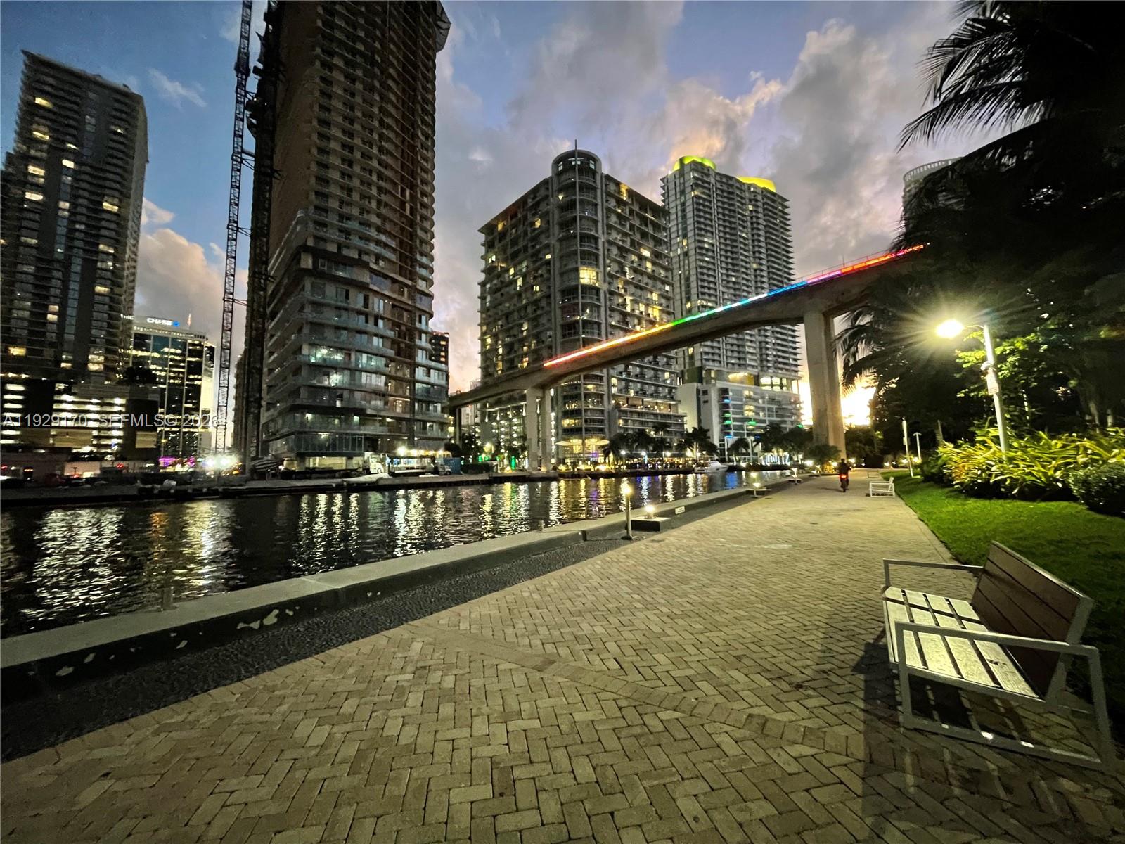 90 SW 3rd St #1110, Miami FL 33130