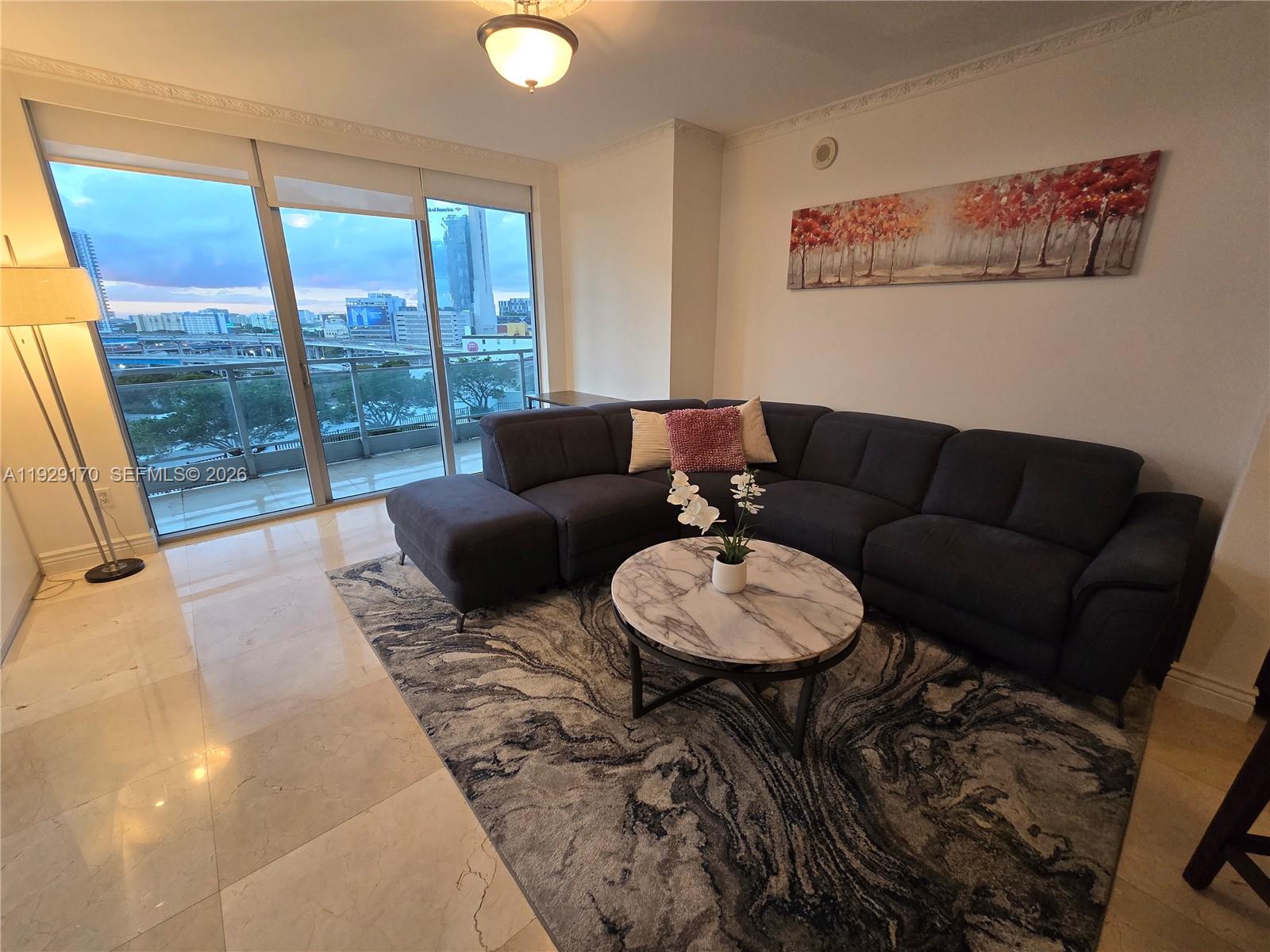 90 SW 3rd St #1110, Miami FL 33130