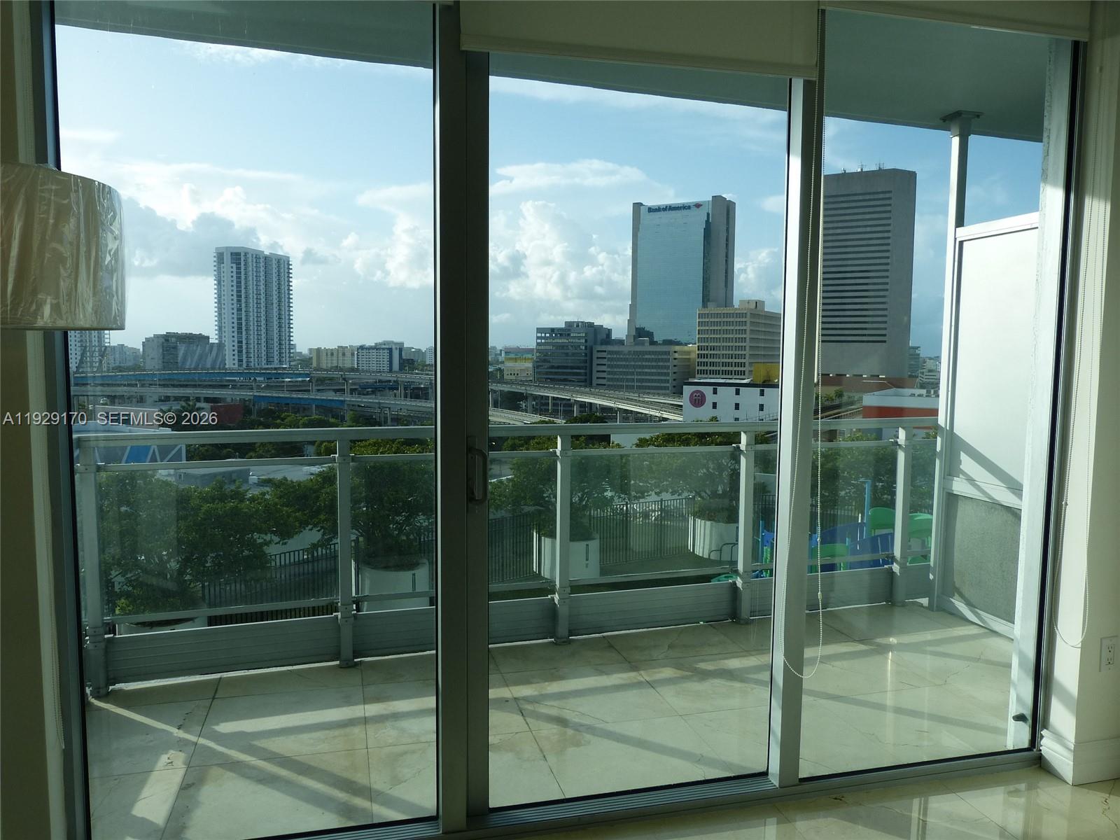 90 SW 3rd St #1110, Miami FL 33130