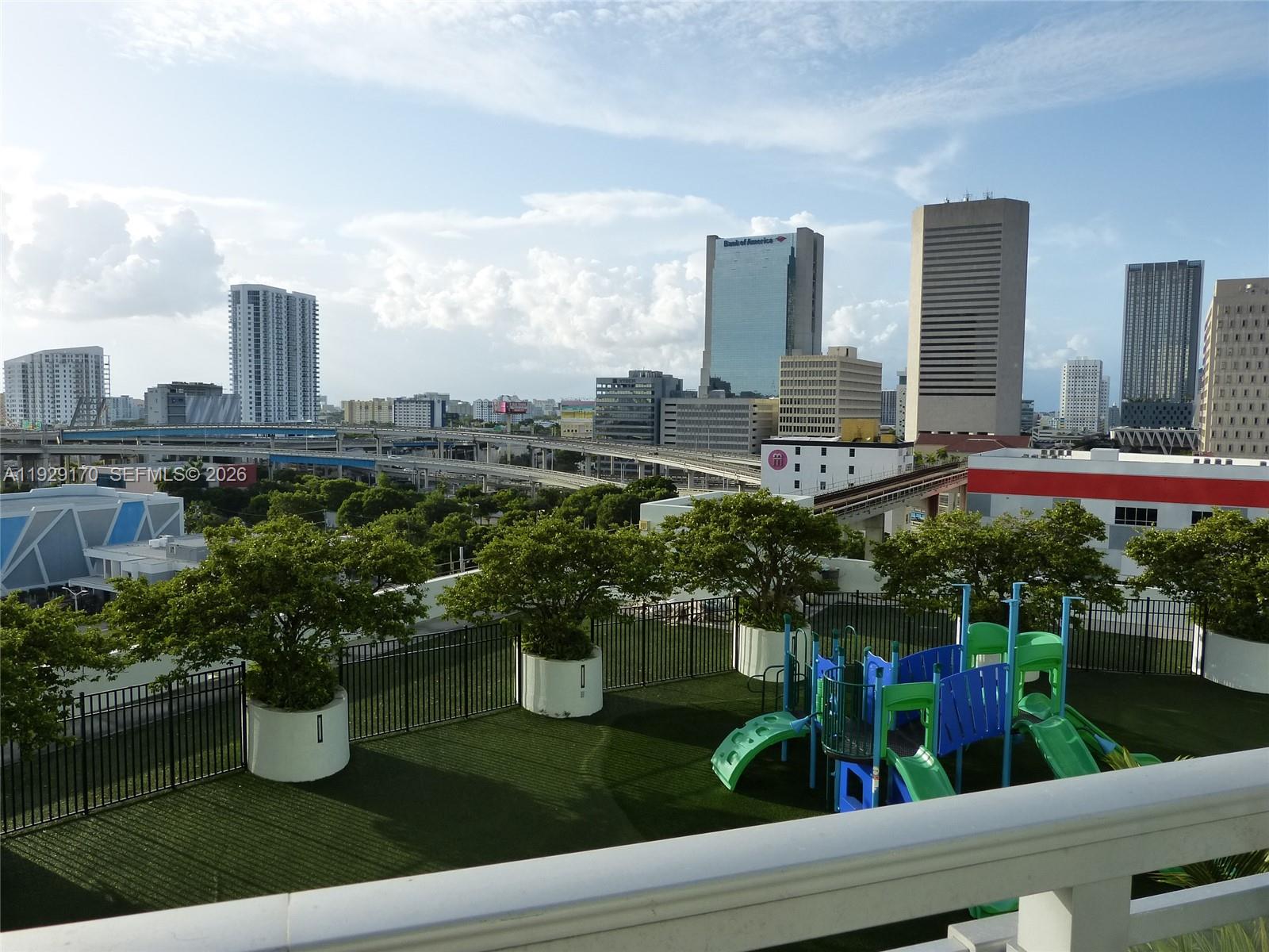 90 SW 3rd St #1110, Miami FL 33130