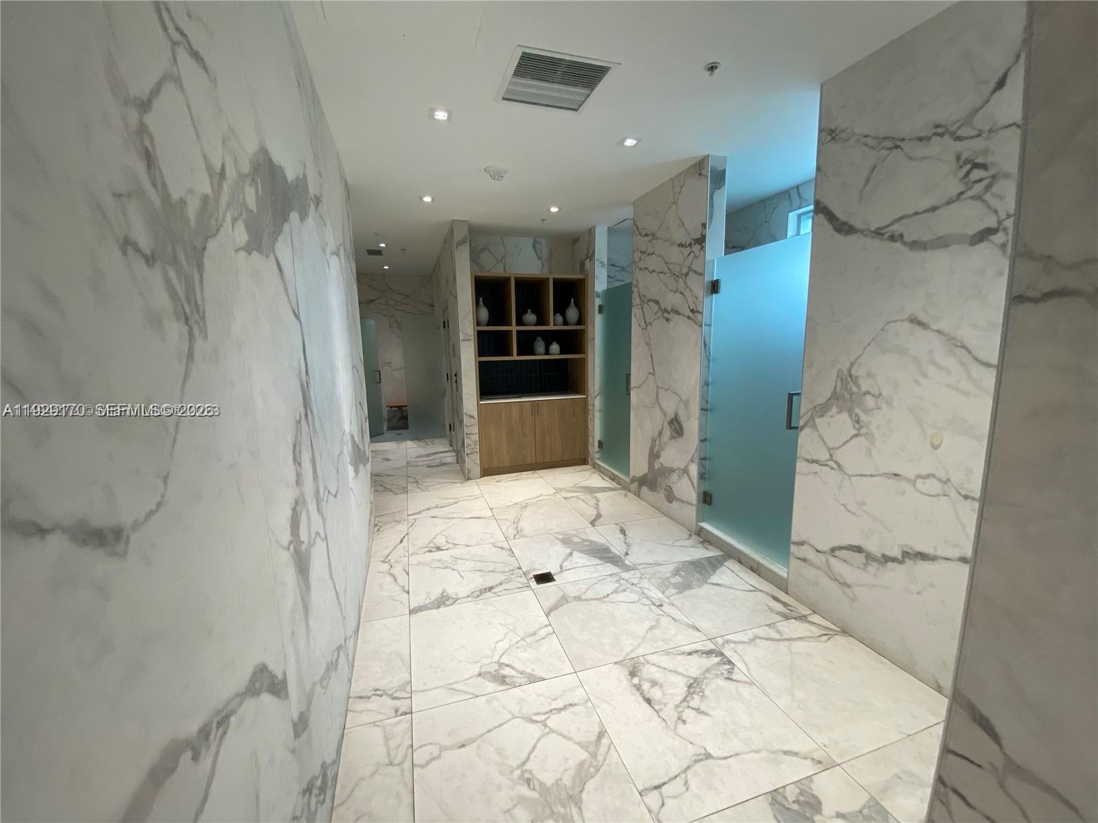 90 SW 3rd St #1110, Miami FL 33130