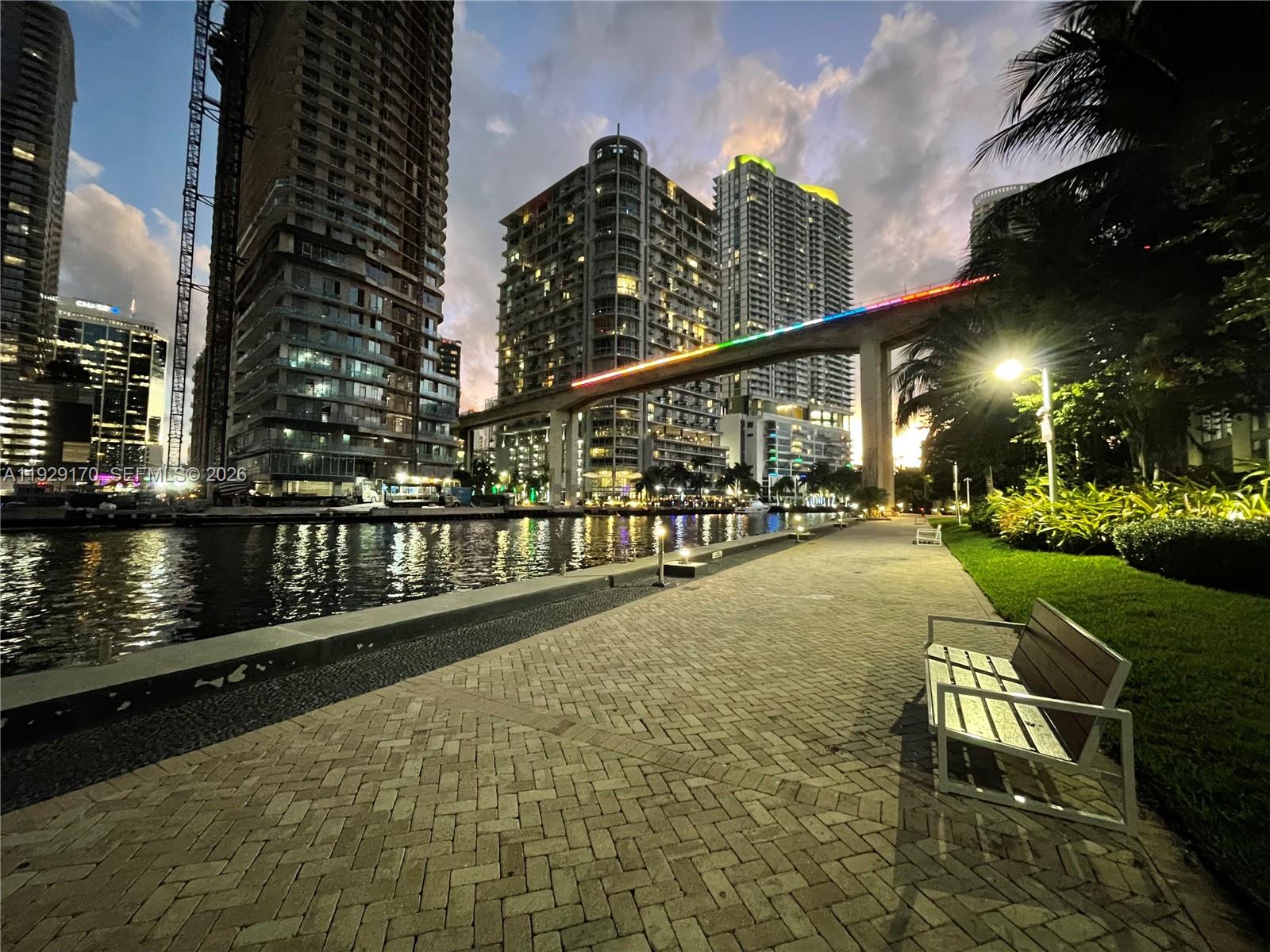 90 SW 3rd St #1110, Miami FL 33130