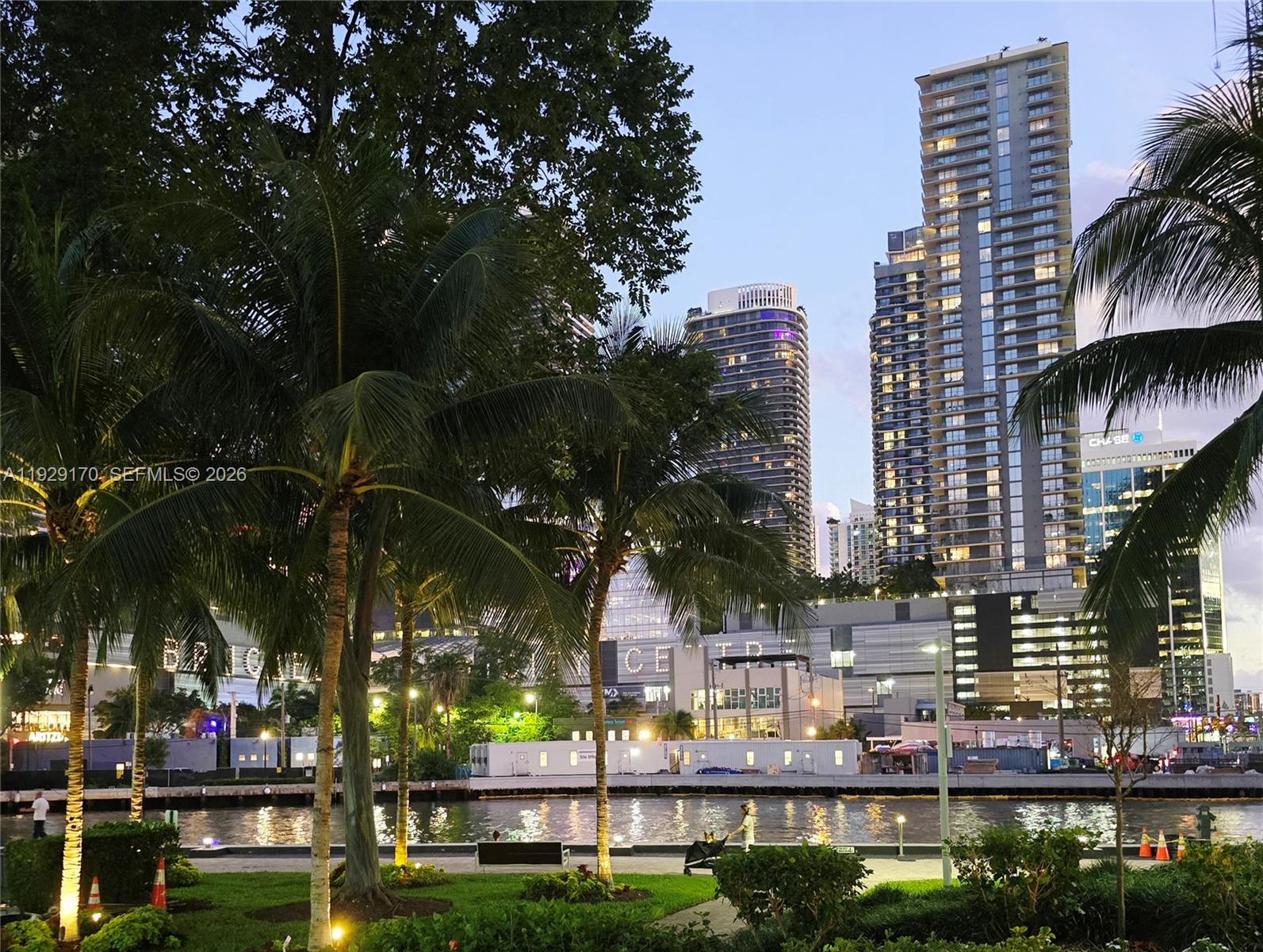 90 SW 3rd St #1110, Miami FL 33130